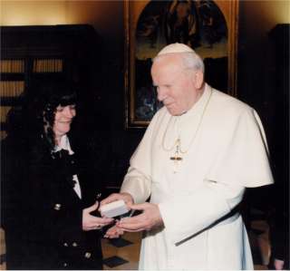 Ann meets Pope John Paul II
